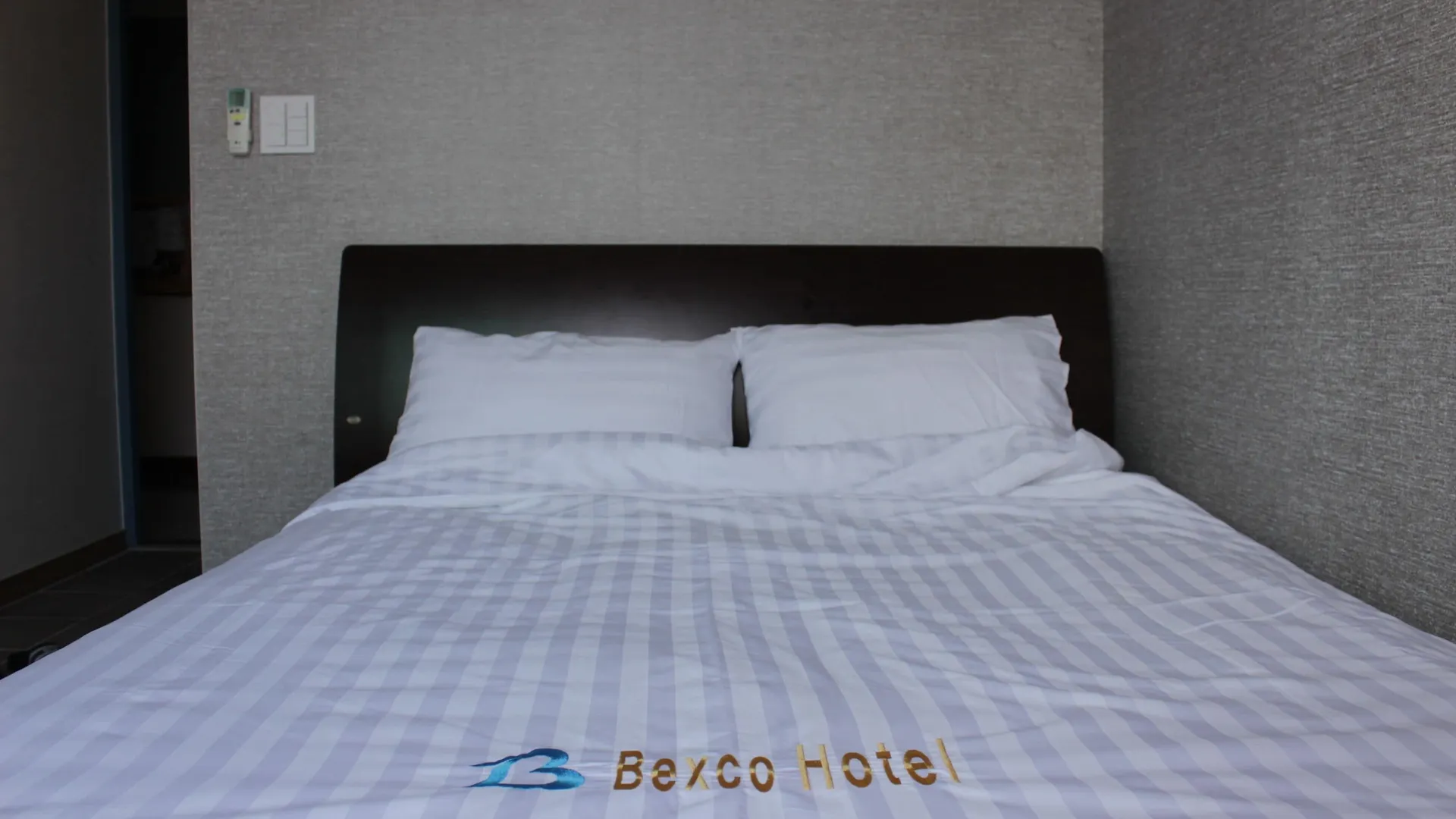 ベクスコ ホステル B&B 釜山広域市